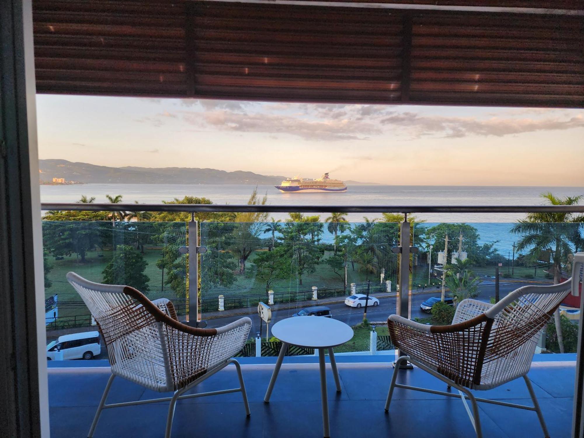 Hotel 39 Jamaica Montego Bay Esterno foto